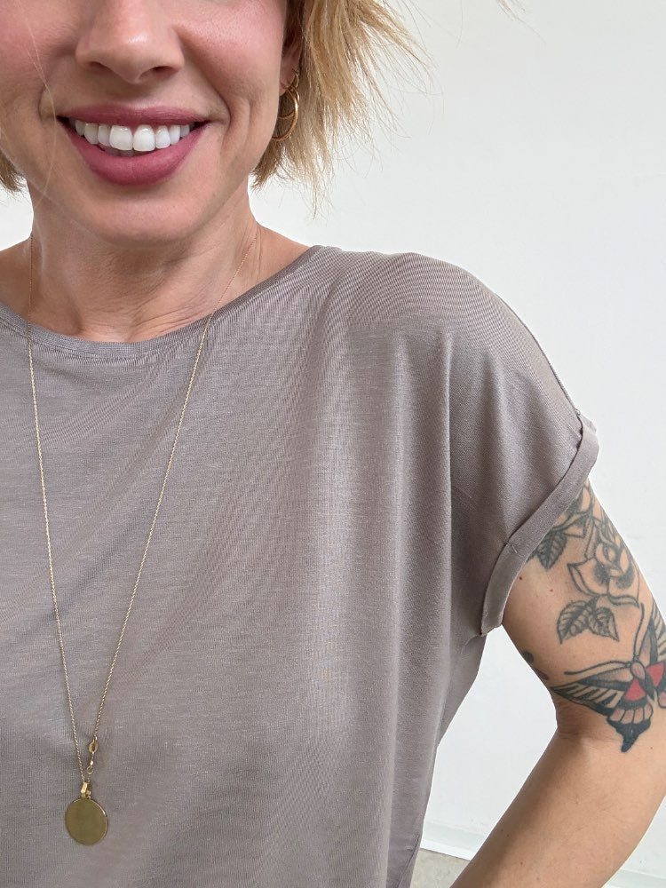 TSHIRT MAVA TAUPE;TSHIRT MAVA TAUPE;TSHIRT MAVA TAUPE;TSHIRT MAVA TAUPE;TSHIRT MAVA TAUPE;TSHIRT MAVA TAUPE;TSHIRT MAVA TAUPE;TSHIRT MAVA TAUPE;TSHIRT MAVA TAUPE;TSHIRT MAVA TAUPE;TSHIRT MAVA TAUPE;TSHIRT MAVA TAUPE