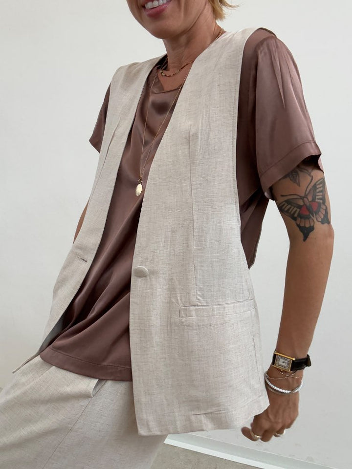 GILET ALICE LINO VISCOSA AVENA MELANGE;GILET ALICE LINO VISCOSA AVENA MELANGE;GILET ALICE LINO VISCOSA AVENA MELANGE;GILET ALICE LINO VISCOSA AVENA MELANGE;GILET ALICE LINO VISCOSA AVENA MELANGE;GILET ALICE LINO VISCOSA AVENA MELANGE;GILET ALICE LINO VISCOSA AVENA MELANGE;GILET ALICE LINO VISCOSA AVENA MELANGE