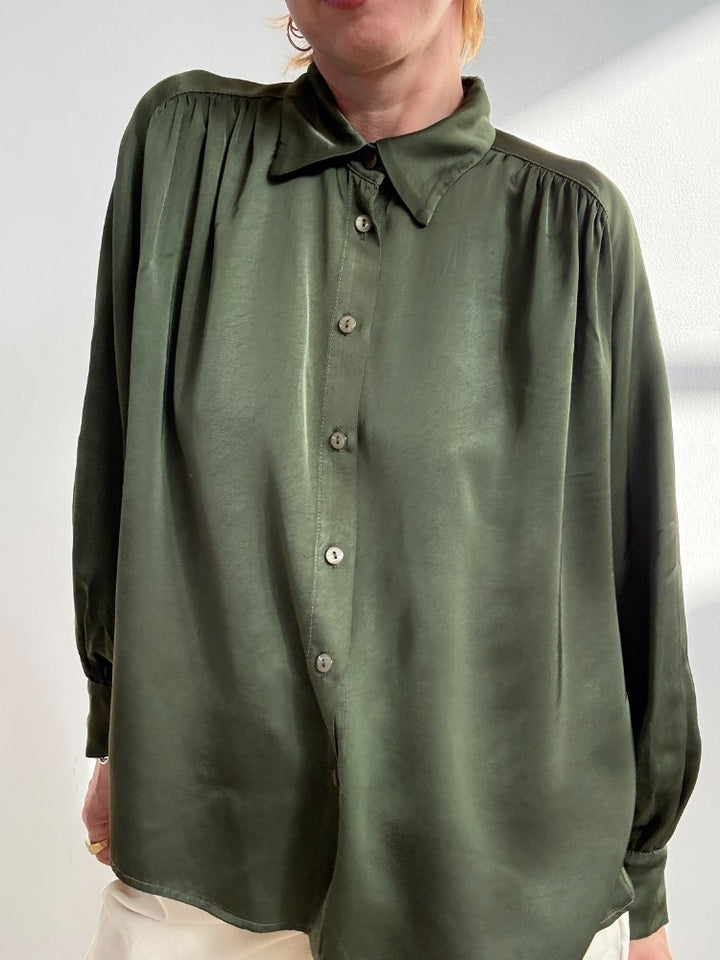 CAMICIA CRISTIANA SATIN VERDE MILI;CAMICIA CRISTIANA SATIN VERDE MILI;CAMICIA CRISTIANA SATIN VERDE MILI;CAMICIA CRISTIANA SATIN VERDE MILI;CAMICIA CRISTIANA SATIN VERDE MILI;CAMICIA CRISTIANA SATIN VERDE MILI;CAMICIA CRISTIANA SATIN VERDE MILI;CAMICIA CRISTIANA SATIN VERDE MILI