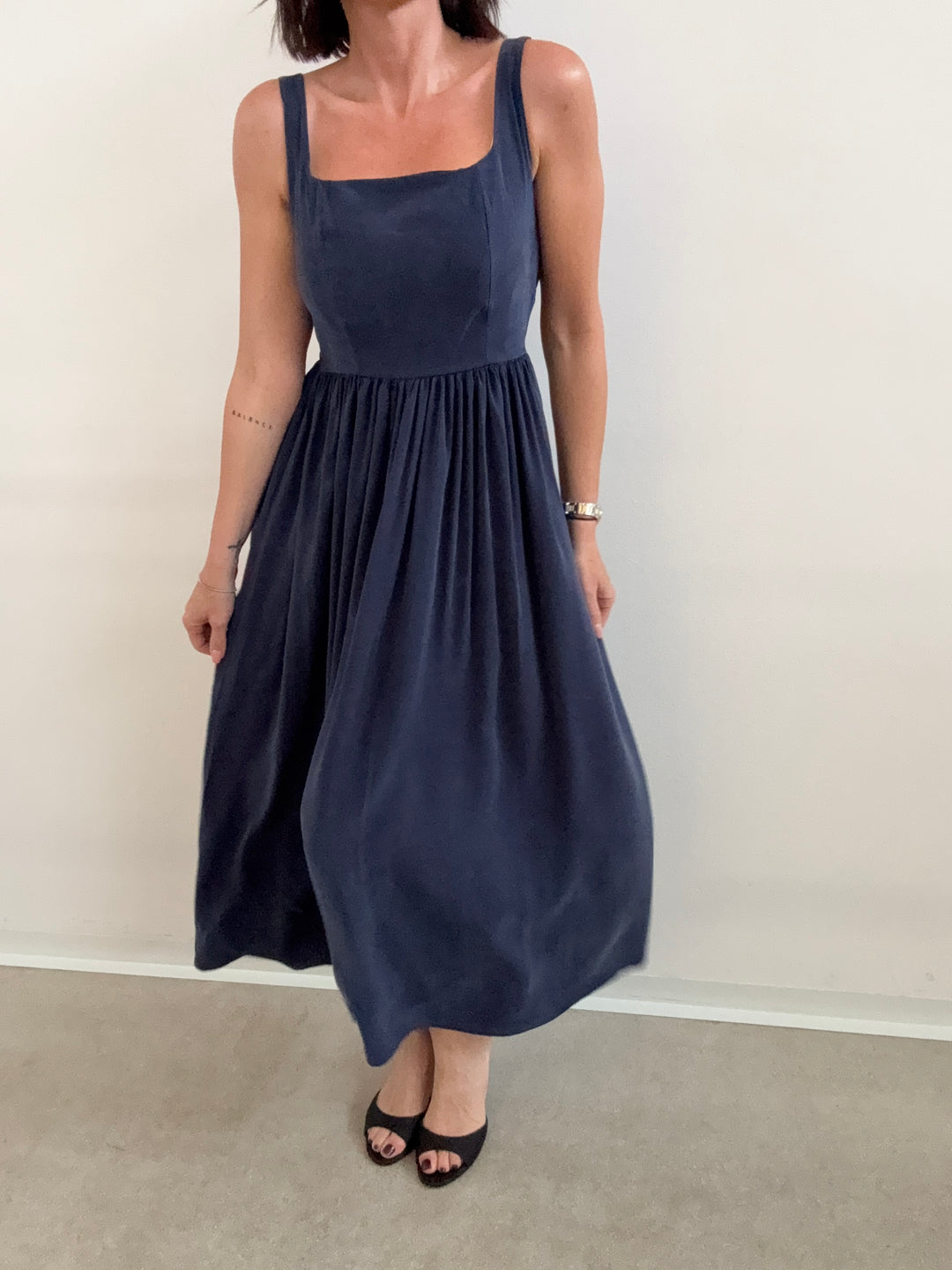ABITO FIOCCO BLU