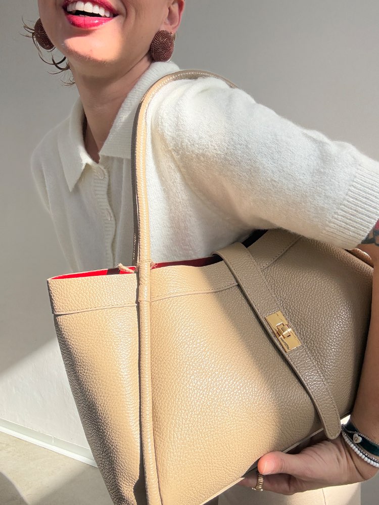 BORSA VALE MARTELLATA BEIGE;BORSA VALE MARTELLATA BEIGE;BORSA VALE MARTELLATA BEIGE;BORSA VALE MARTELLATA BEIGE;BORSA VALE MARTELLATA BEIGE;BORSA VALE MARTELLATA BEIGE;BORSA VALE MARTELLATA BEIGE;BORSA VALE MARTELLATA BEIGE;BORSA VALE MARTELLATA BEIGE;BORSA VALE MARTELLATA BEIGE;BORSA VALE MARTELLATA BEIGE;BORSA VALE MARTELLATA BEIGE
