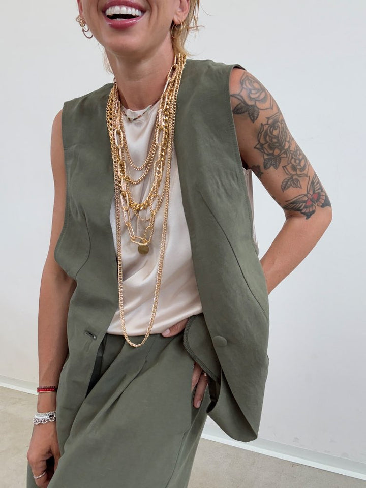 GILET ALICE LINO VISCOSA VERDE MILI;GILET ALICE LINO VISCOSA VERDE MILI;GILET ALICE LINO VISCOSA VERDE MILI;GILET ALICE LINO VISCOSA VERDE MILI;GILET ALICE LINO VISCOSA VERDE MILI;GILET ALICE LINO VISCOSA VERDE MILI;GILET ALICE LINO VISCOSA VERDE MILI;GILET ALICE LINO VISCOSA VERDE MILI;GILET ALICE LINO VISCOSA VERDE MILI