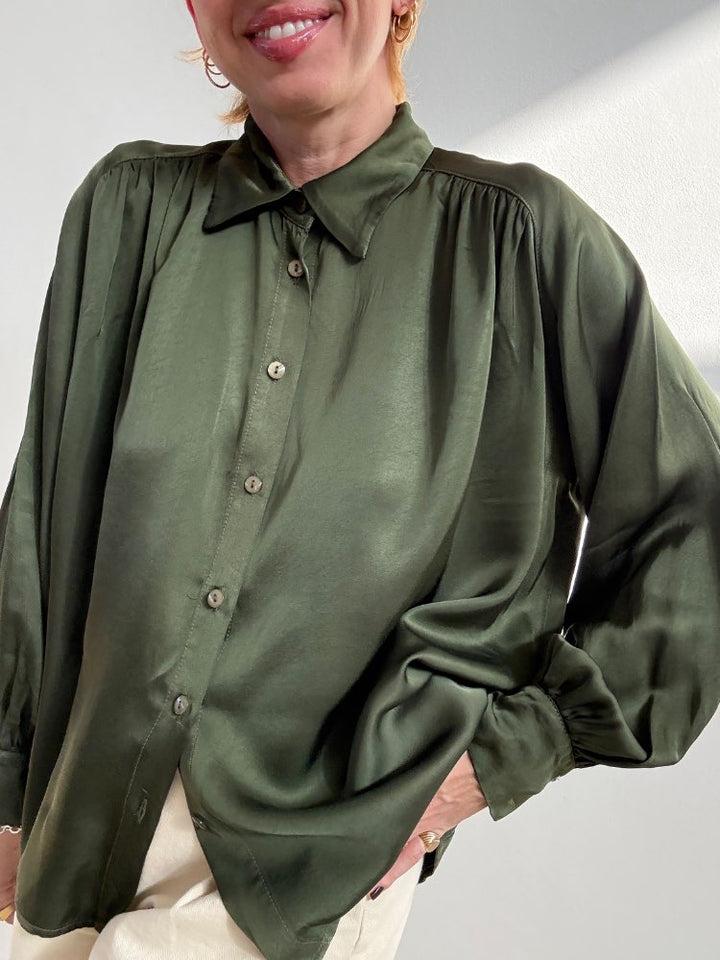 CAMICIA CRISTIANA SATIN VERDE MILI;CAMICIA CRISTIANA SATIN VERDE MILI;CAMICIA CRISTIANA SATIN VERDE MILI;CAMICIA CRISTIANA SATIN VERDE MILI;CAMICIA CRISTIANA SATIN VERDE MILI;CAMICIA CRISTIANA SATIN VERDE MILI;CAMICIA CRISTIANA SATIN VERDE MILI;CAMICIA CRISTIANA SATIN VERDE MILI