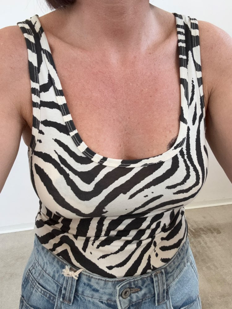 BODY ZEBRA;BODY ZEBRA;BODY ZEBRA