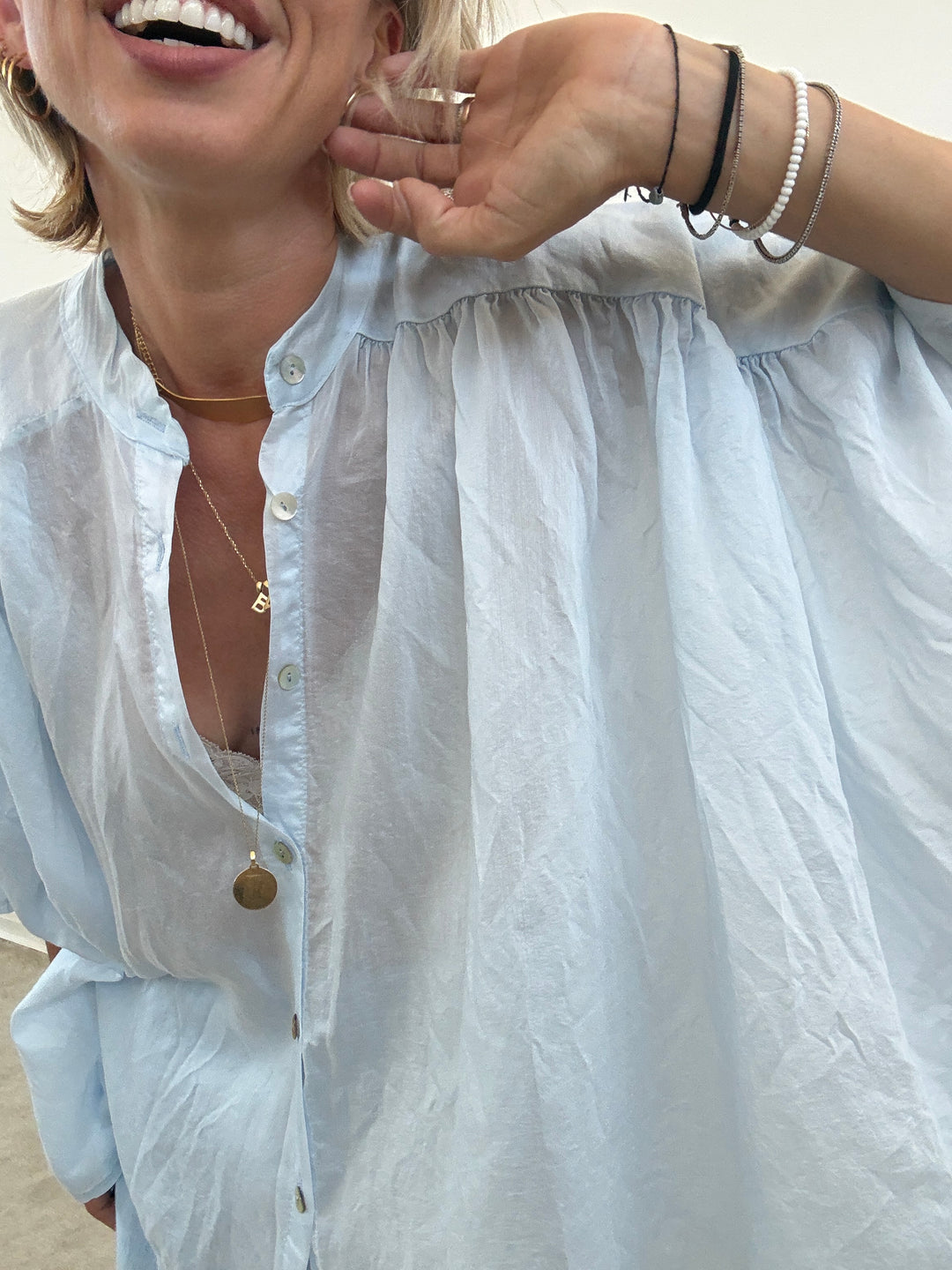 CAMICIA SCATOLA ORGANZA CELESTE