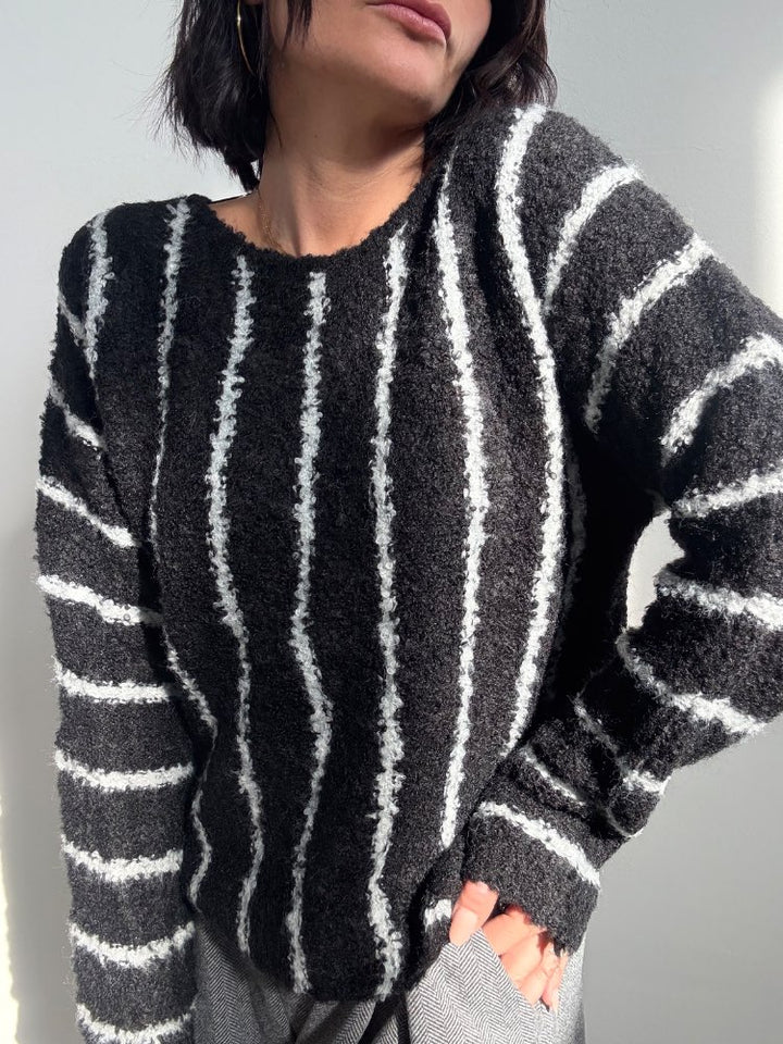 PULL ALESSIA RIGHE NERO/PANNA;PULL ALESSIA RIGHE NERO/PANNA;PULL ALESSIA RIGHE NERO/PANNA;PULL ALESSIA RIGHE NERO/PANNA;PULL ALESSIA RIGHE NERO/PANNA