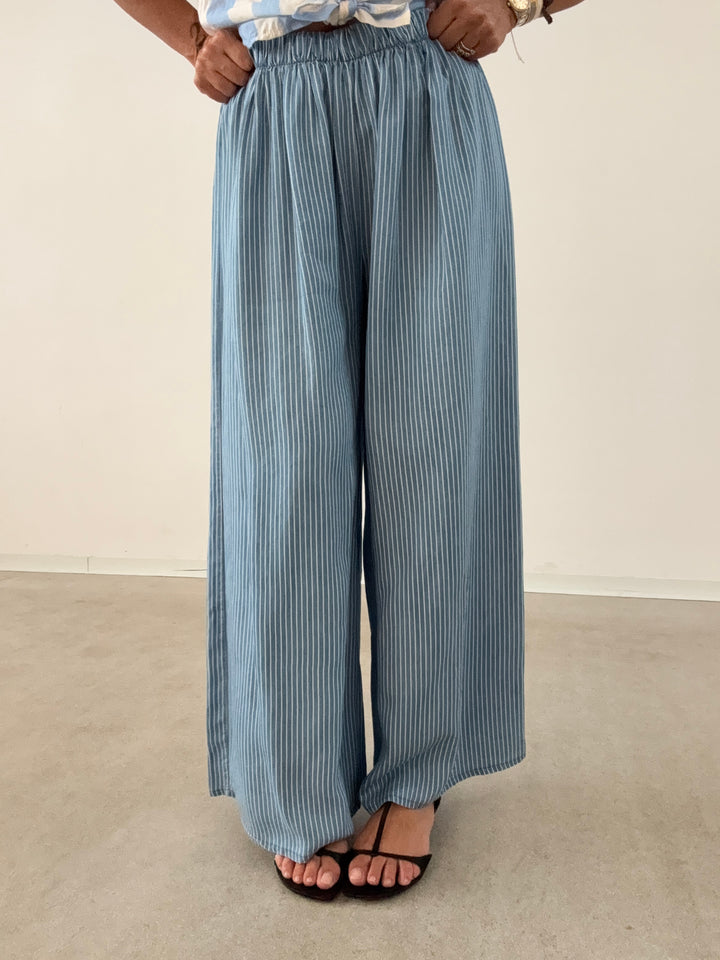 PANTA RIGHE EFFETTO DENIM CHIARO