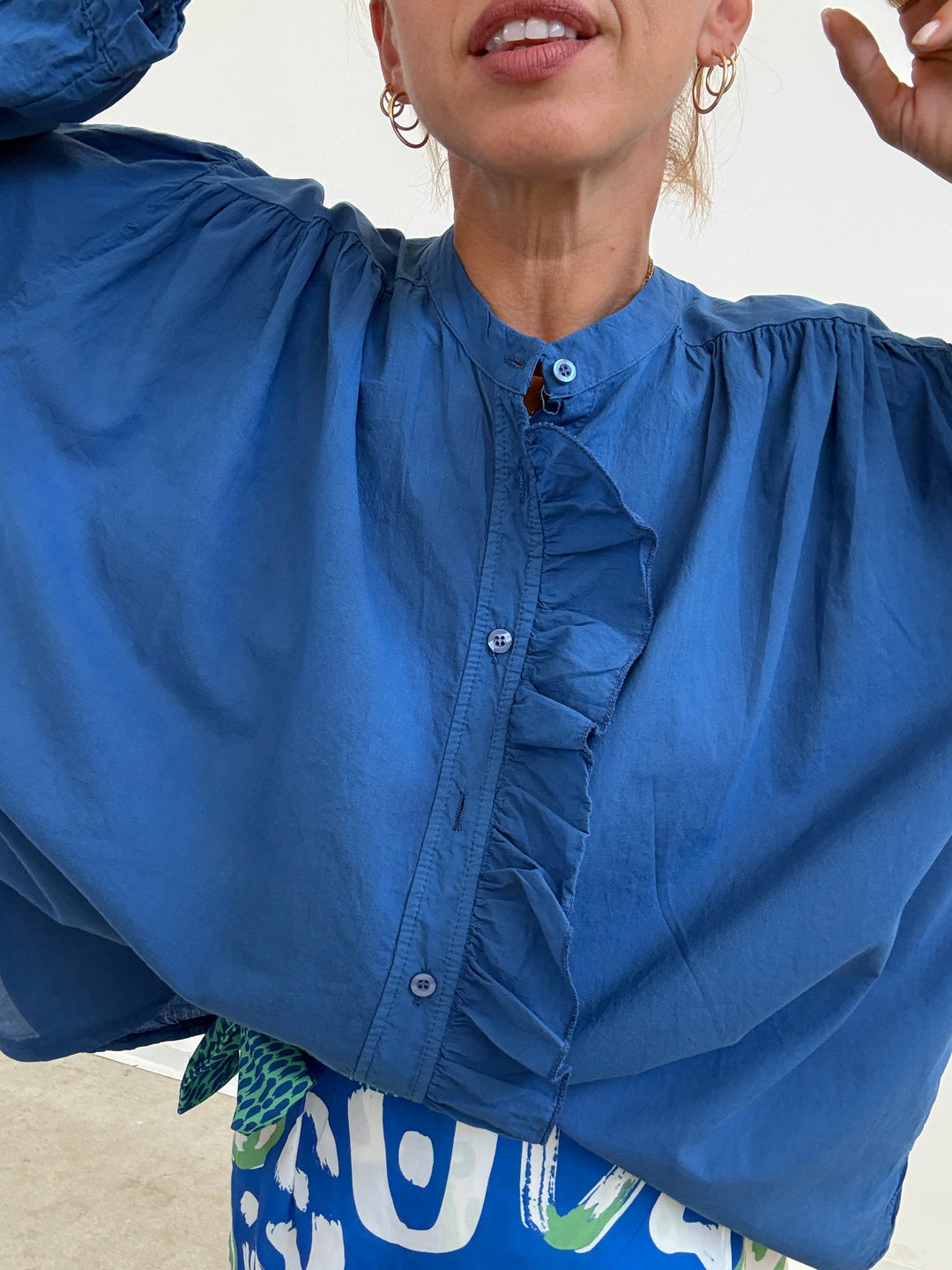 CAMICIA MUSSOLA BLUETTE ROUCHES