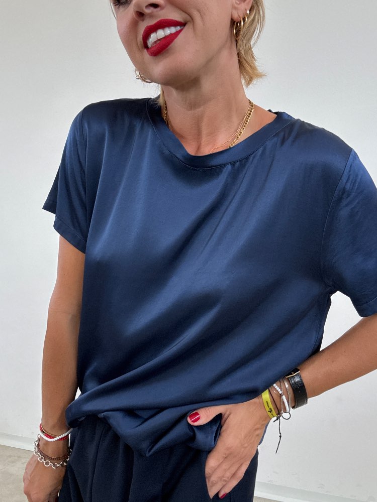 TSHIRT BETTA SATIN BLU;TSHIRT BETTA SATIN BLU;TSHIRT BETTA SATIN BLU;TSHIRT BETTA SATIN BLU;TSHIRT BETTA SATIN BLU;TSHIRT BETTA SATIN BLU;TSHIRT BETTA SATIN BLU
