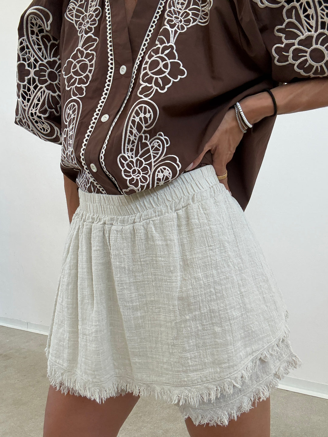 SHORTS GARZA AVORIO