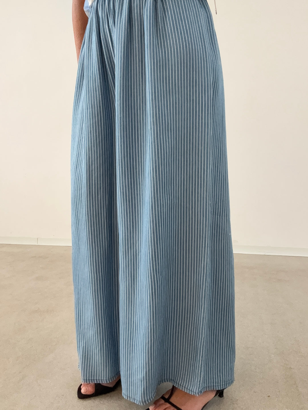 PANTA RIGHE EFFETTO DENIM CHIARO