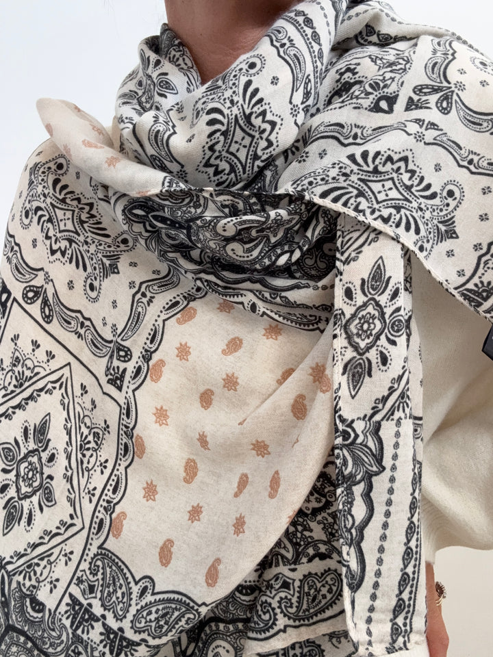 SCIARPA VISCOSA PAISLEY PANNA