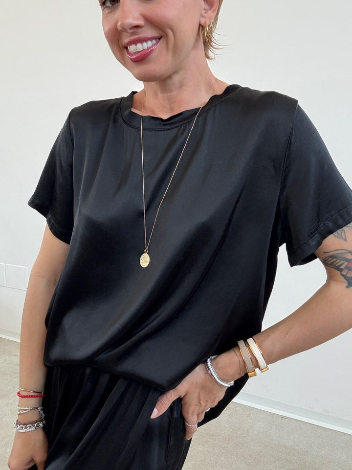 TSHIRT BETTA SATIN NERO;TSHIRT BETTA SATIN NERO;TSHIRT BETTA SATIN NERO;TSHIRT BETTA SATIN NERO;TSHIRT BETTA SATIN NERO;TSHIRT BETTA SATIN NERO;TSHIRT BETTA SATIN NERO
