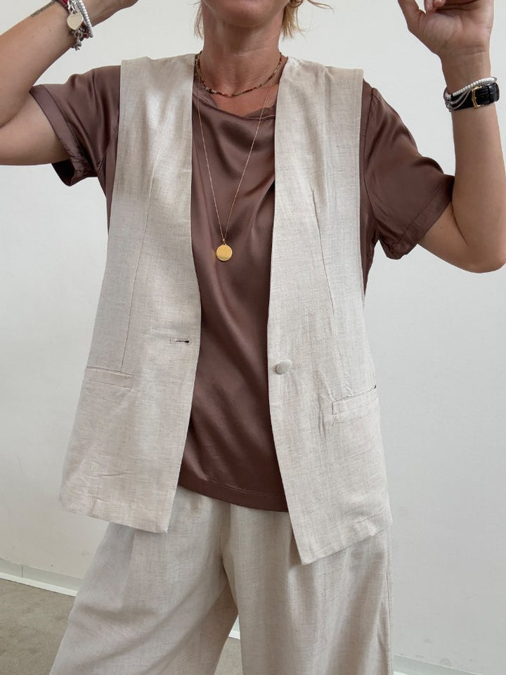GILET ALICE LINO VISCOSA AVENA MELANGE;GILET ALICE LINO VISCOSA AVENA MELANGE;GILET ALICE LINO VISCOSA AVENA MELANGE;GILET ALICE LINO VISCOSA AVENA MELANGE;GILET ALICE LINO VISCOSA AVENA MELANGE;GILET ALICE LINO VISCOSA AVENA MELANGE;GILET ALICE LINO VISCOSA AVENA MELANGE;GILET ALICE LINO VISCOSA AVENA MELANGE