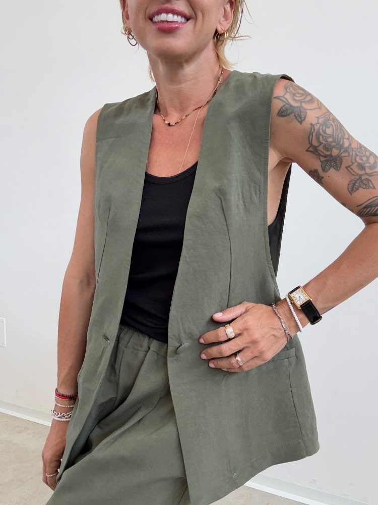 GILET ALICE LINO VISCOSA VERDE MILI;GILET ALICE LINO VISCOSA VERDE MILI;GILET ALICE LINO VISCOSA VERDE MILI;GILET ALICE LINO VISCOSA VERDE MILI;GILET ALICE LINO VISCOSA VERDE MILI;GILET ALICE LINO VISCOSA VERDE MILI;GILET ALICE LINO VISCOSA VERDE MILI;GILET ALICE LINO VISCOSA VERDE MILI;GILET ALICE LINO VISCOSA VERDE MILI