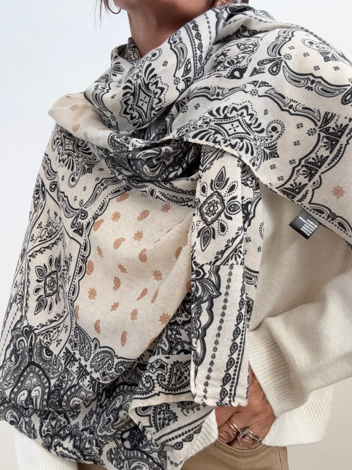 SCIARPA VISCOSA PAISLEY PANNA