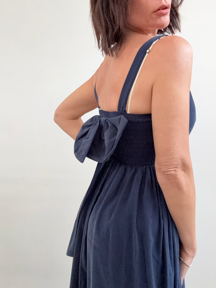 ABITO FIOCCO BLU
