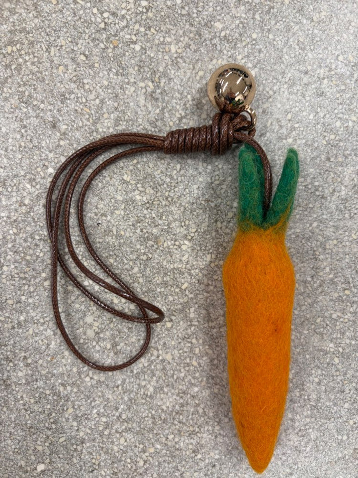 CHARM CAROTA;CHARM CAROTA;CHARM CAROTA;CHARM CAROTA