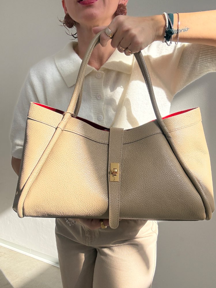 BORSA VALE MARTELLATA BEIGE;BORSA VALE MARTELLATA BEIGE;BORSA VALE MARTELLATA BEIGE;BORSA VALE MARTELLATA BEIGE;BORSA VALE MARTELLATA BEIGE;BORSA VALE MARTELLATA BEIGE;BORSA VALE MARTELLATA BEIGE;BORSA VALE MARTELLATA BEIGE;BORSA VALE MARTELLATA BEIGE;BORSA VALE MARTELLATA BEIGE;BORSA VALE MARTELLATA BEIGE;BORSA VALE MARTELLATA BEIGE