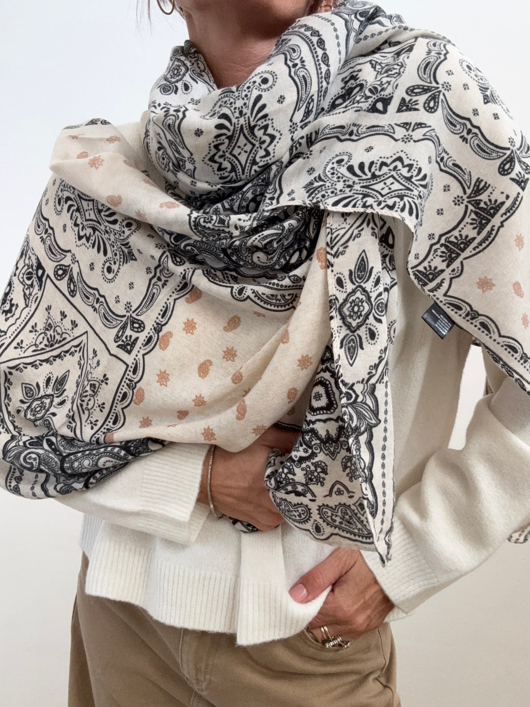 SCIARPA VISCOSA PAISLEY PANNA