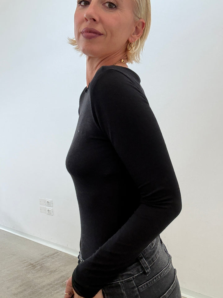 TSHIRT ARRICCIATA NERA