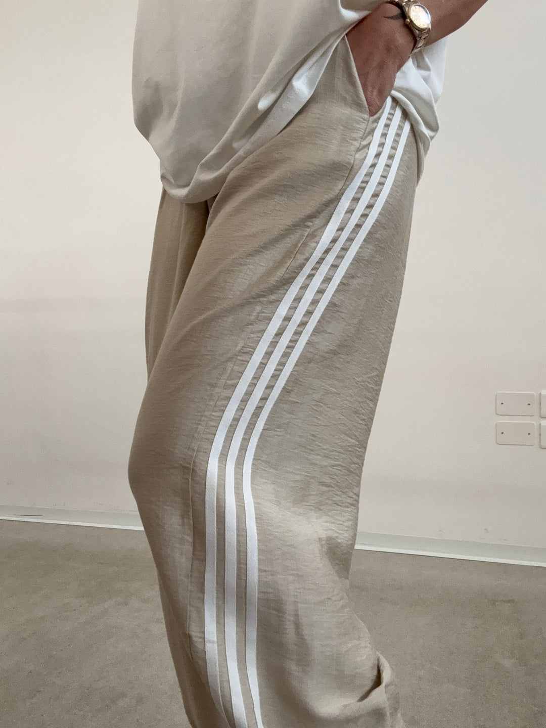 PANTA AISHA VISCOSA LIGHTBEIGE/BIANCO