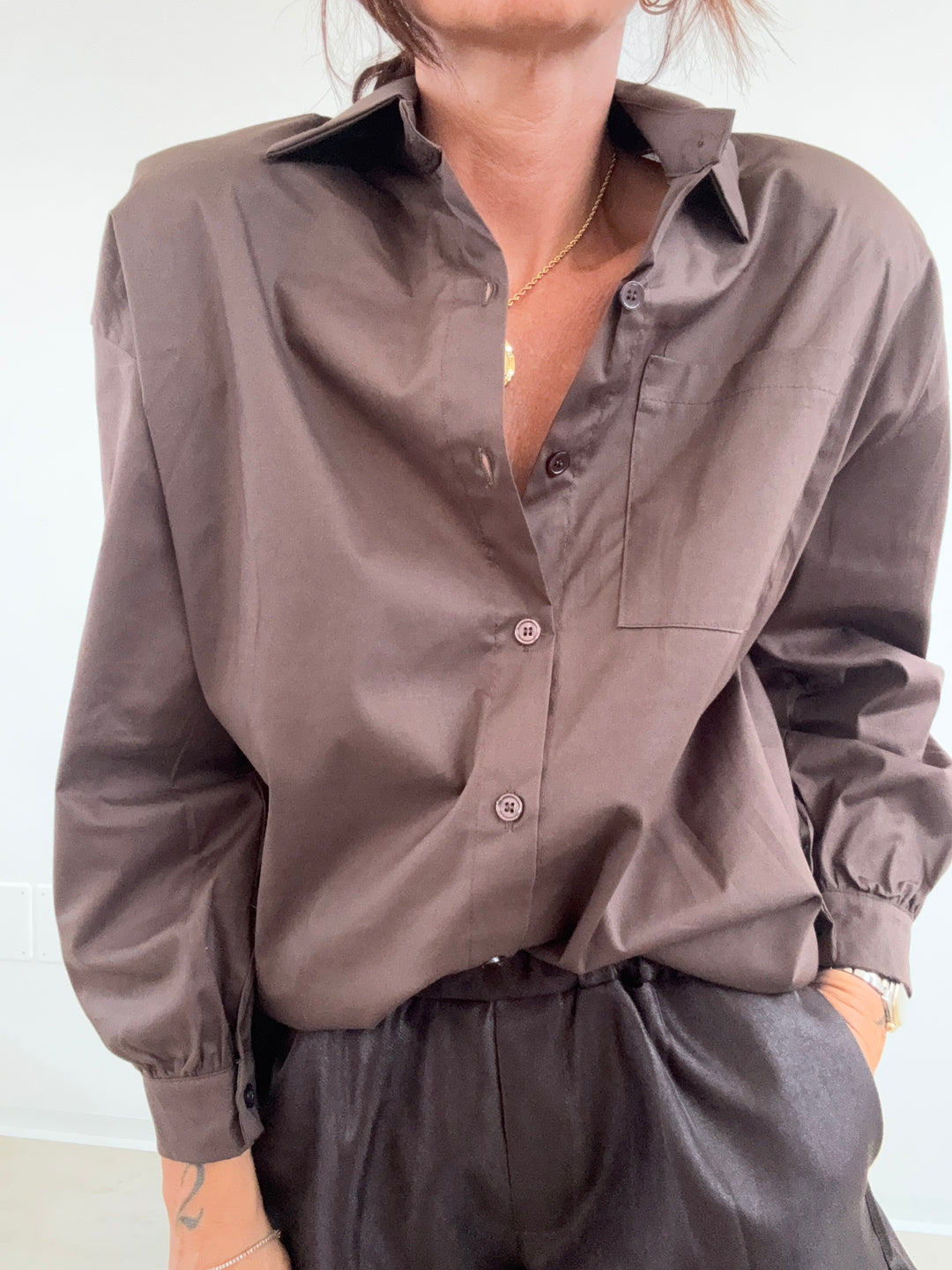CAMICIA SPALLINE CIOCCOLATO
