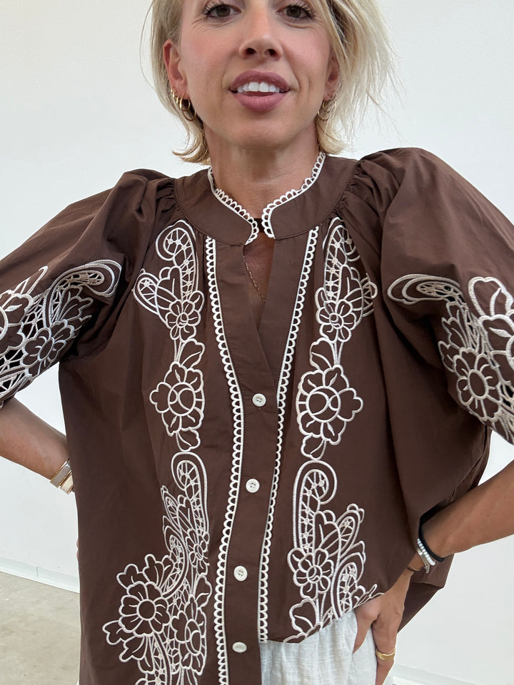 CAMICIA LUISA RICAMO MARRONE