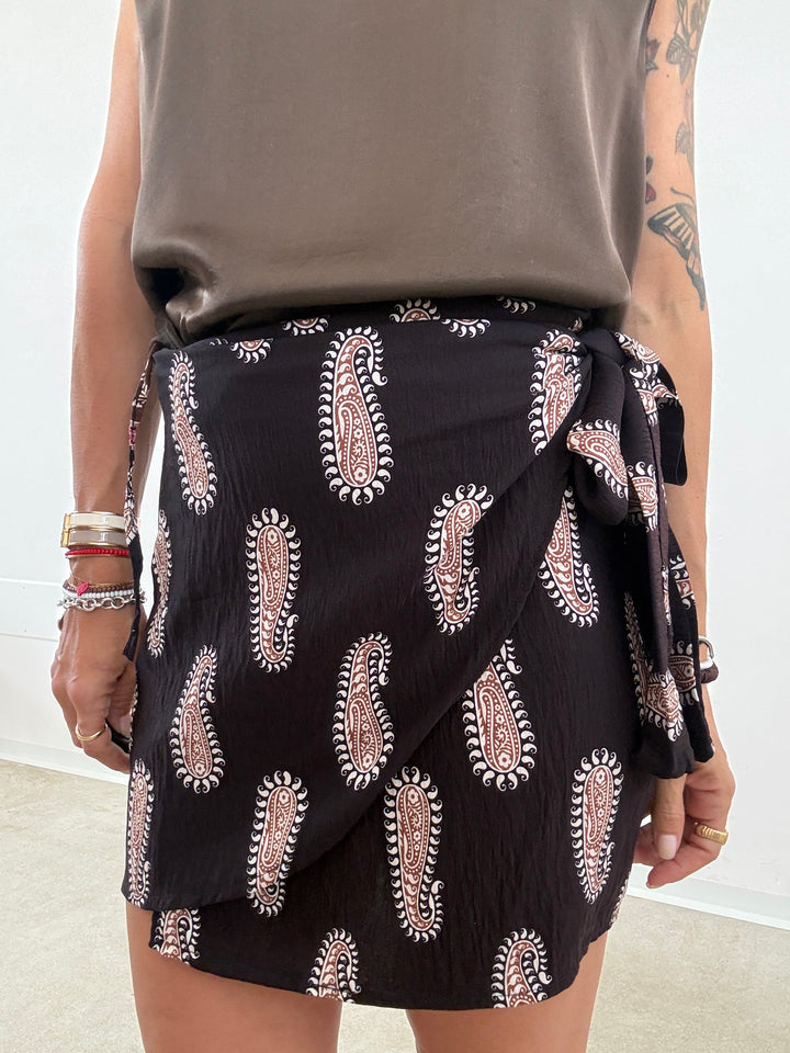 MINIGONNA PAREO NERA PAISLEY CUOIO