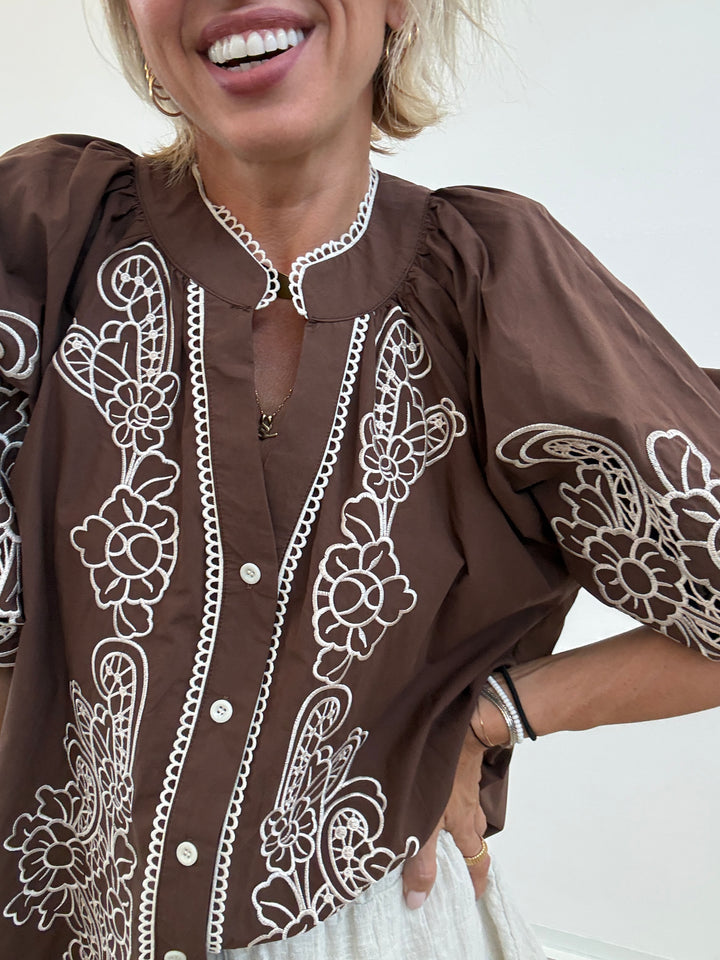 CAMICIA LUISA RICAMO MARRONE