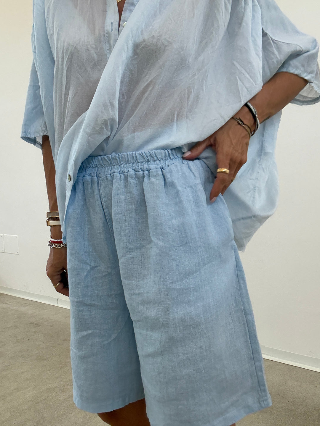 BERMUDA LINO CELESTE