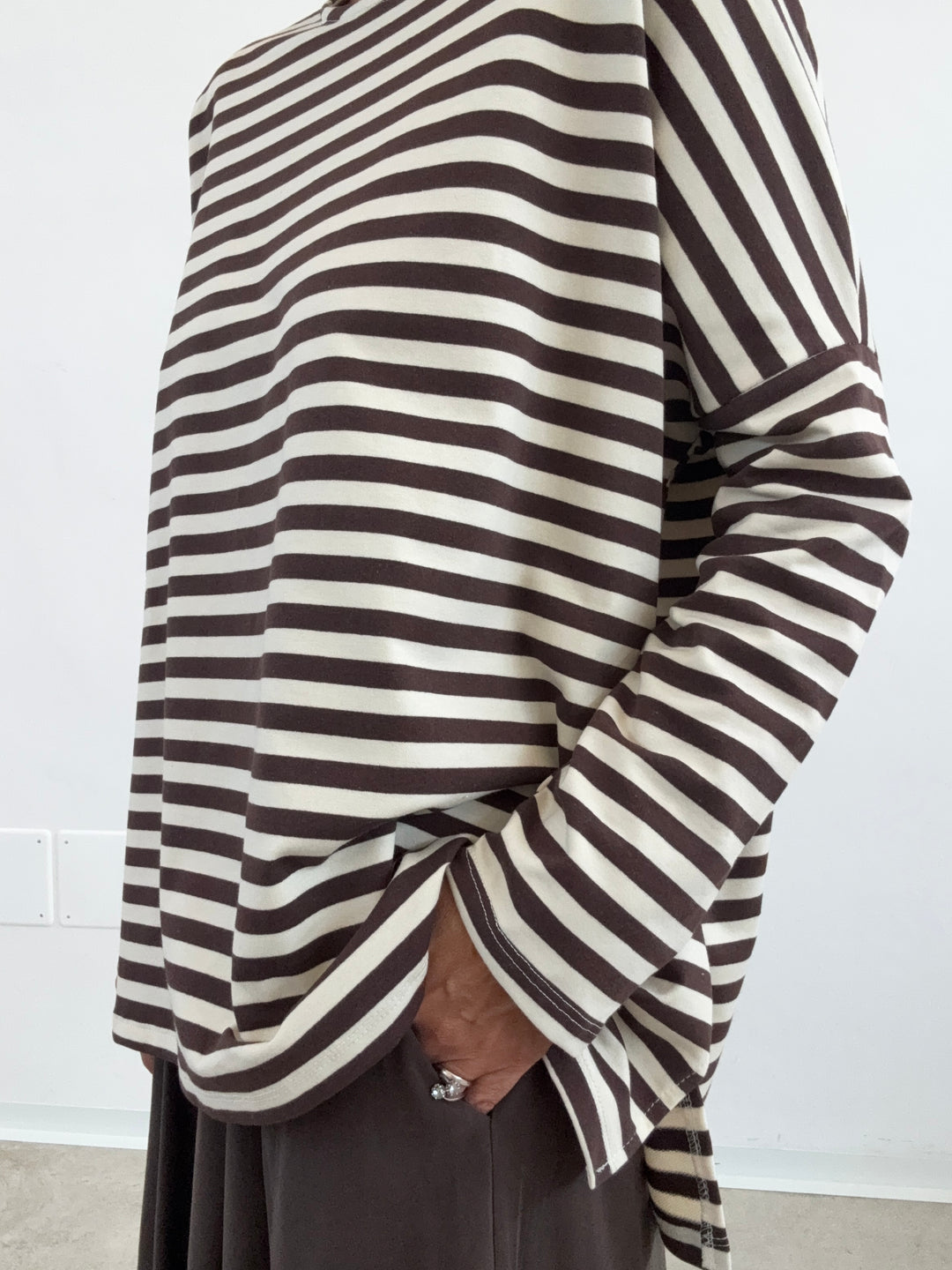 TSHIRT RIGA OVER CIOCCO/PANNA