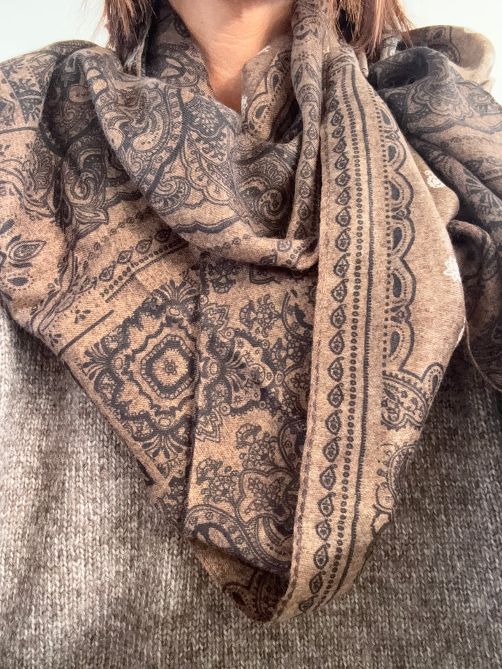 SCIARPA VISCOSA PAISLEY CIOCCO