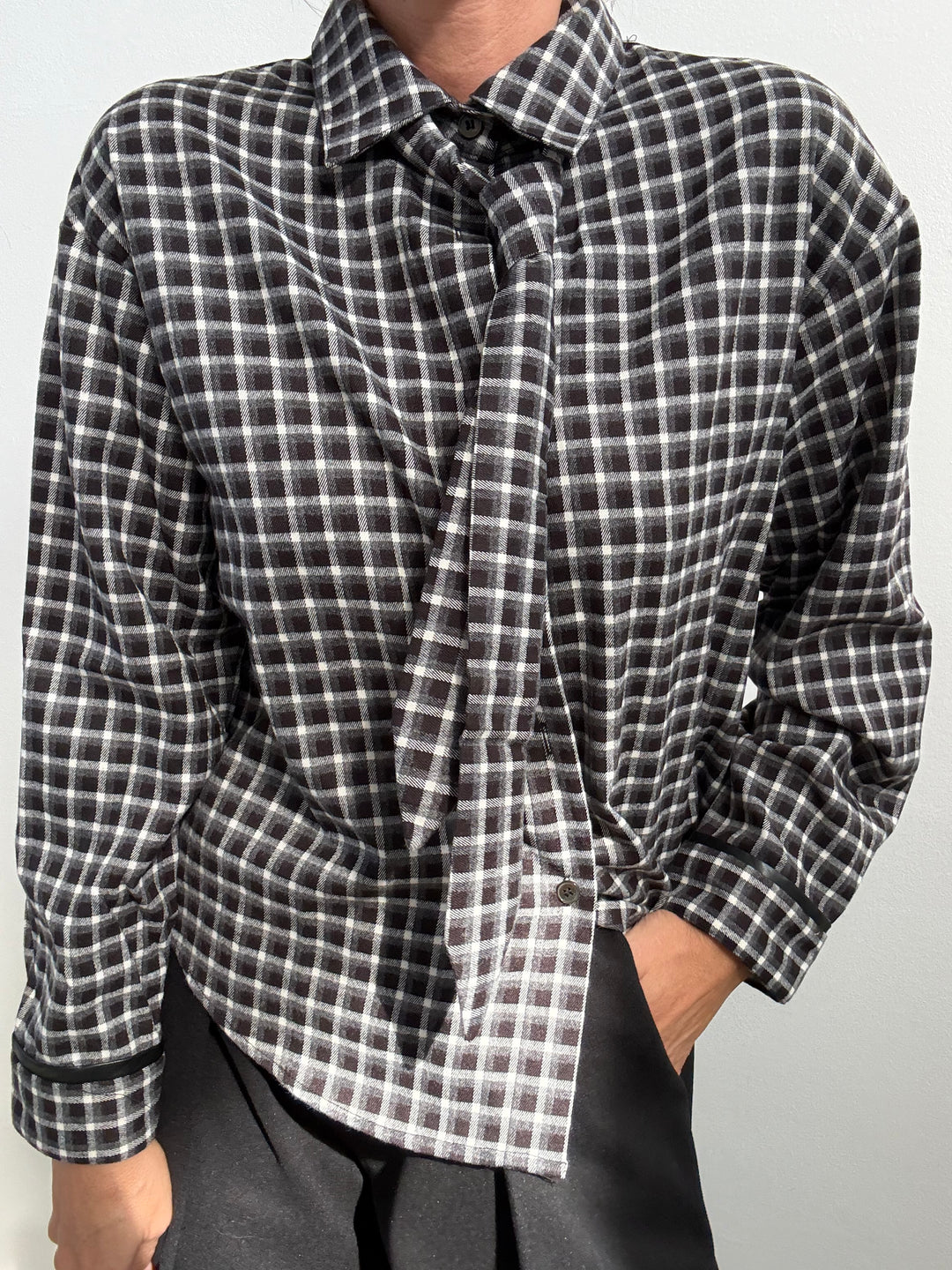CAMICIA CRAVATTINO BIANCO/NERO