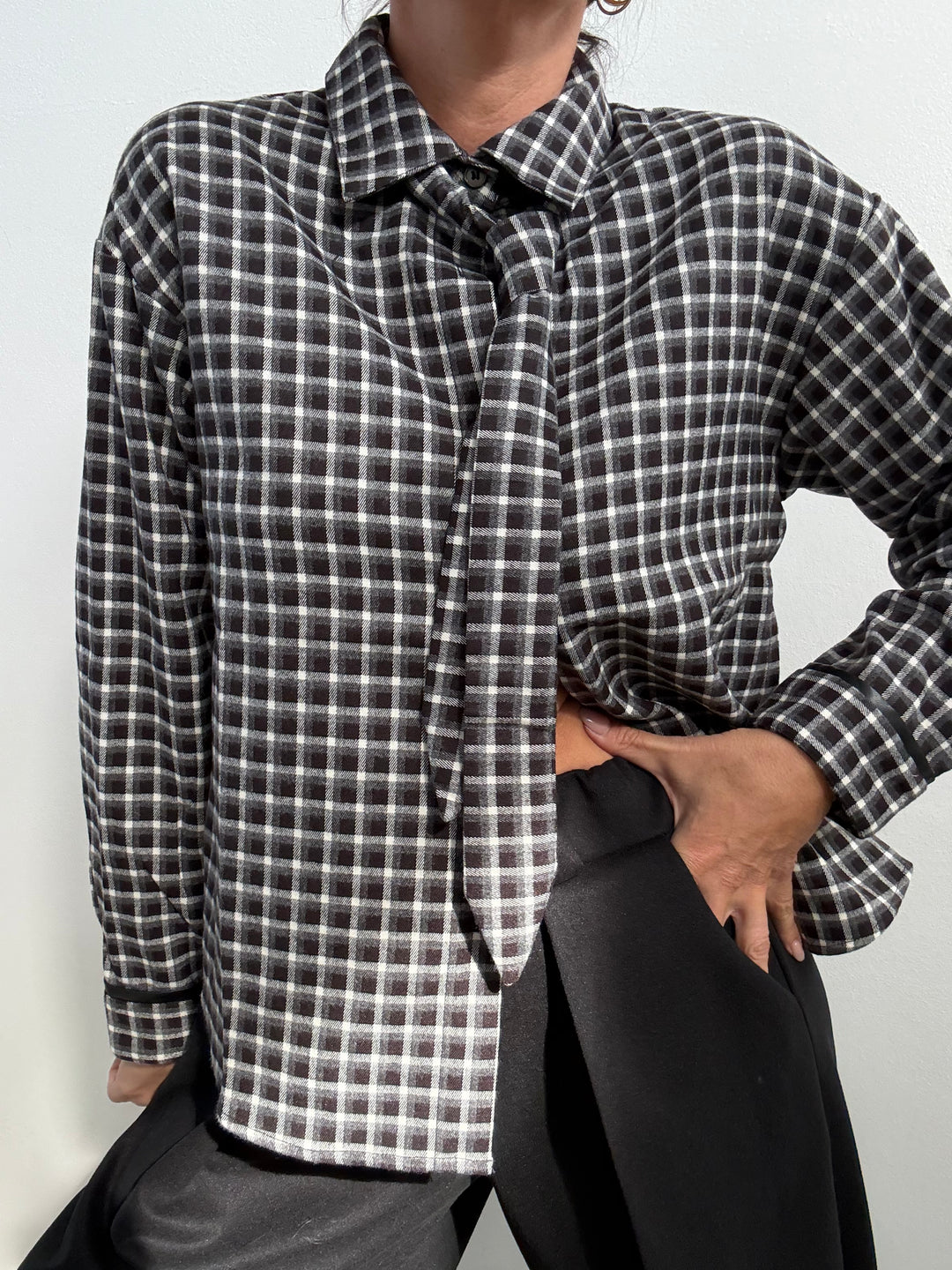 CAMICIA CRAVATTINO BIANCO/NERO