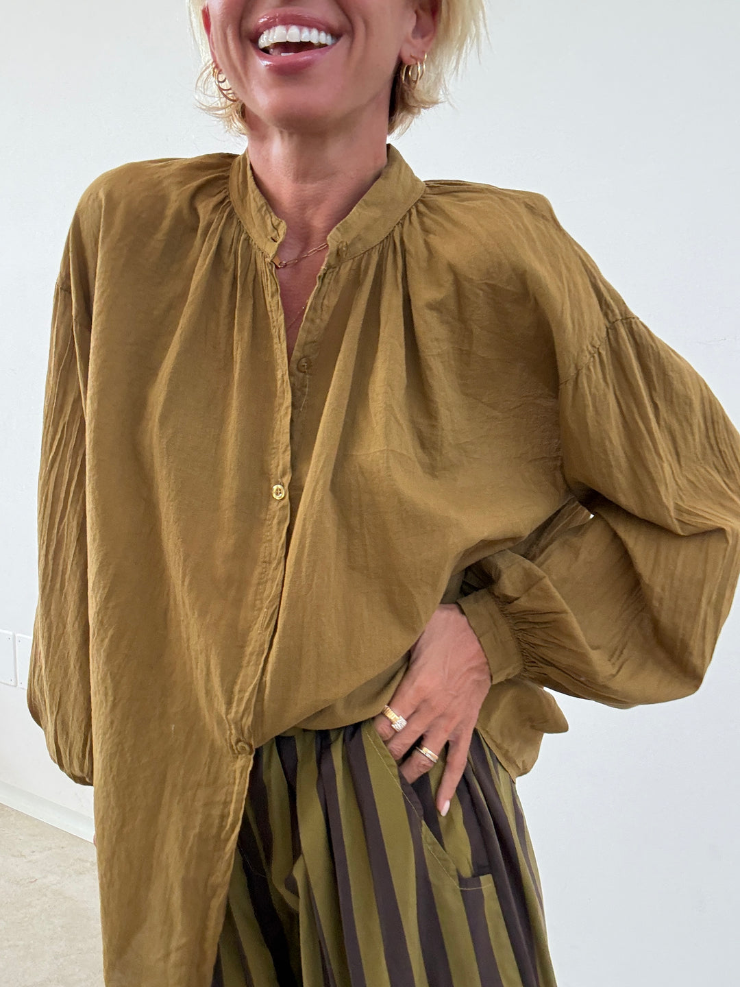 CAMICIA MUSSOLA MASTICE