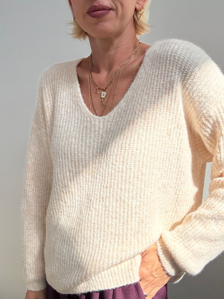 PULL MEGAN V NUDE