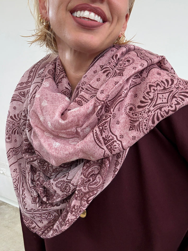 SCIARPA VISCOSA PAISLEY ROSA ANTICO