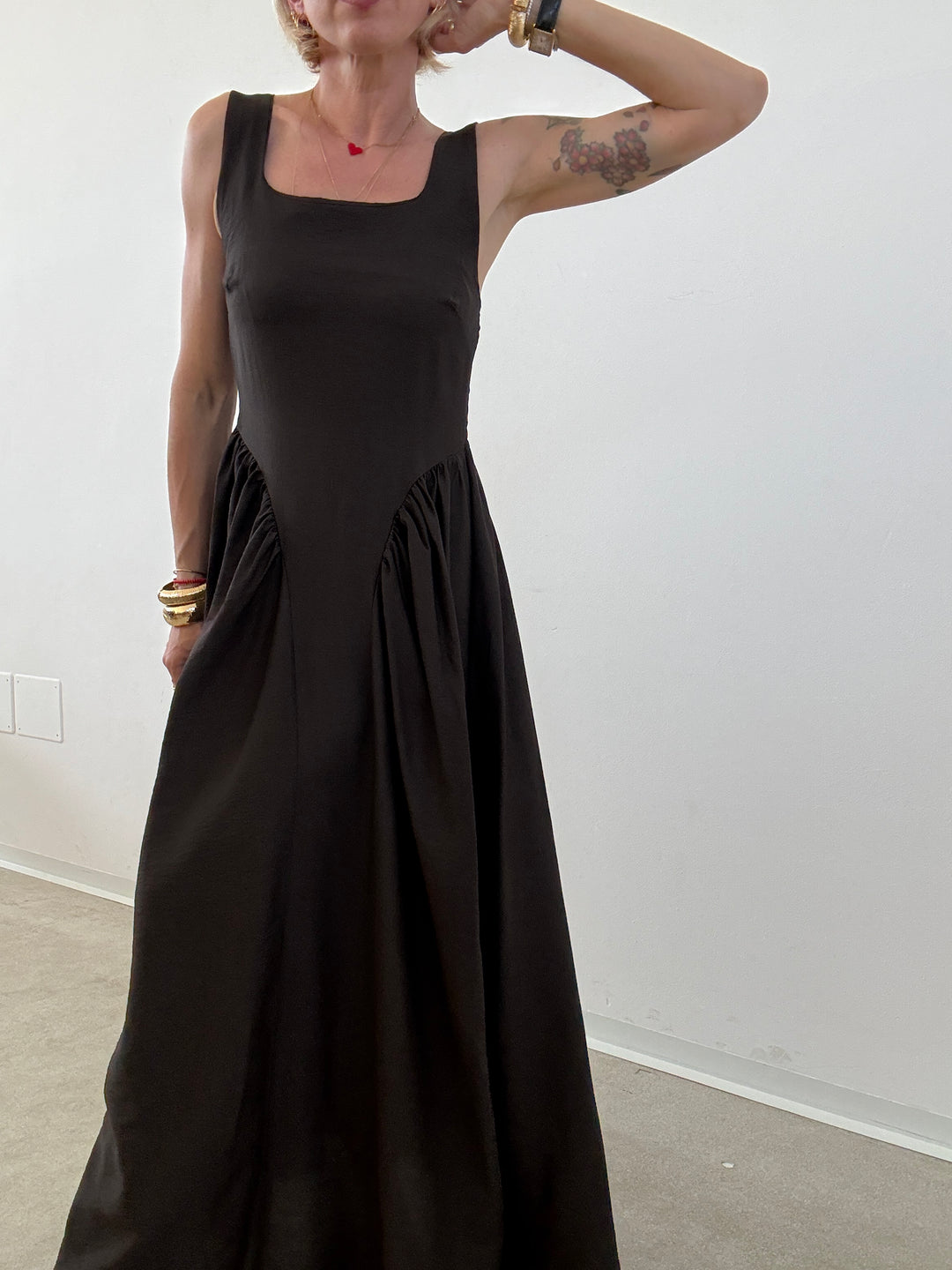 ABITO JANET MORO