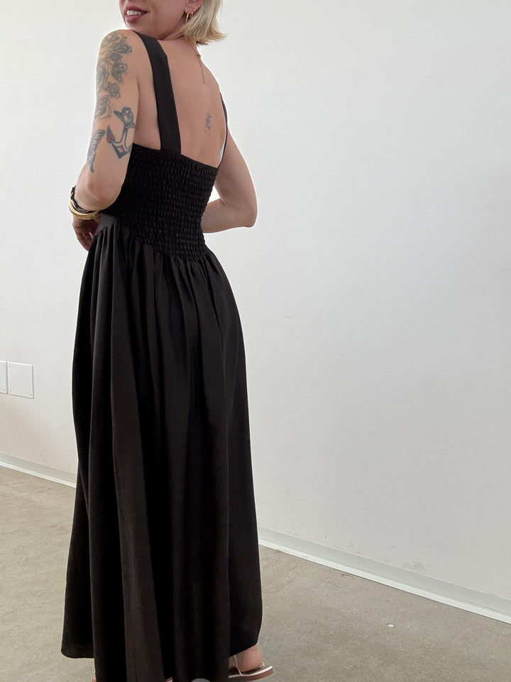 ABITO JANET MORO