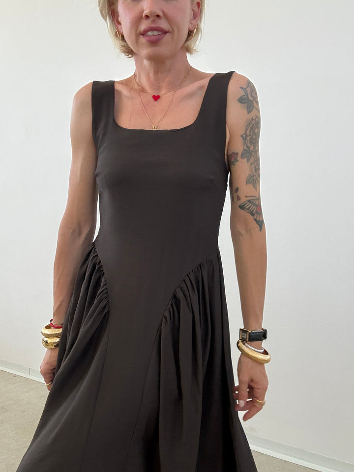 ABITO JANET MORO