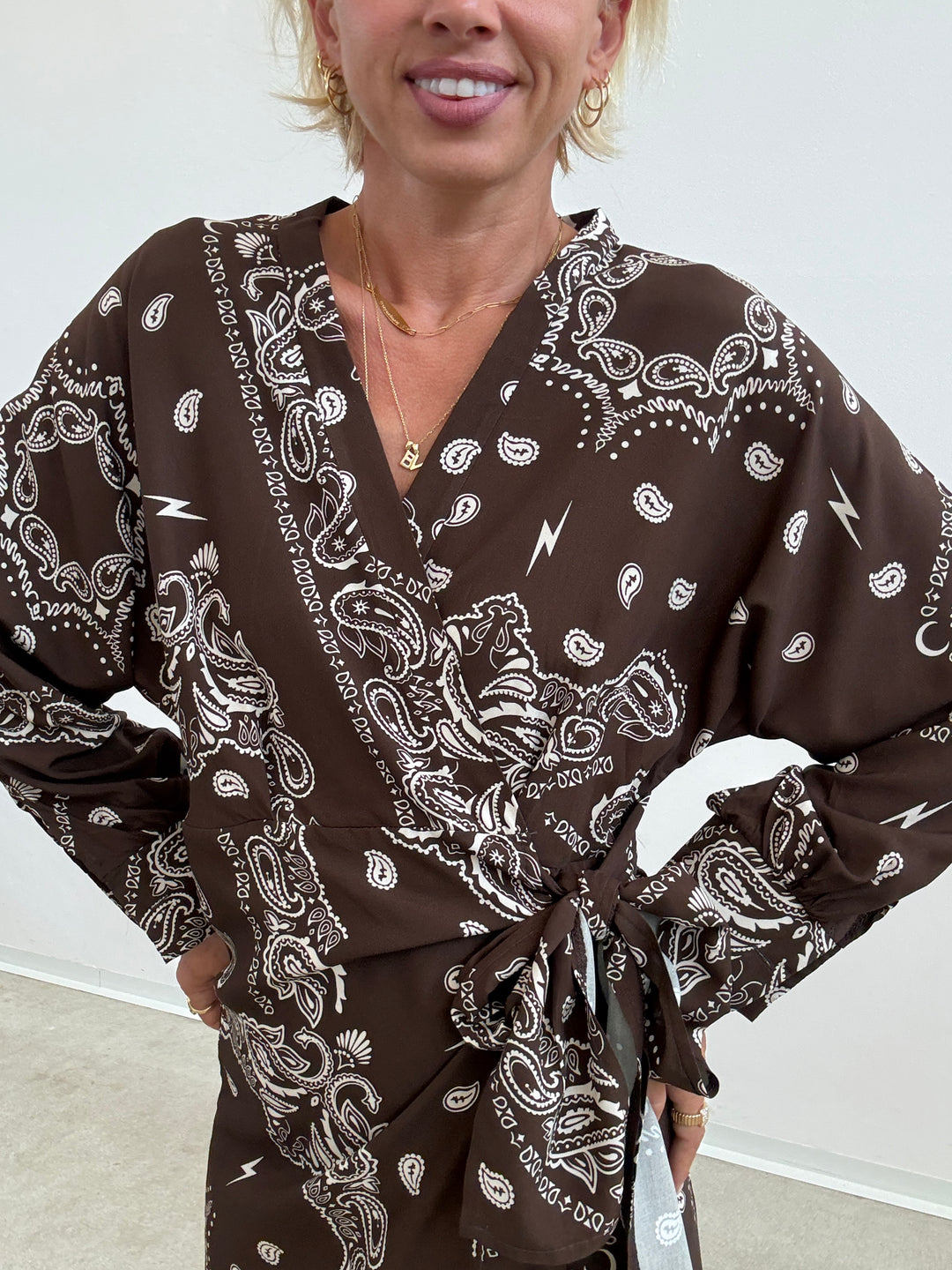 ABITO PORTAFOGLIO BANDANA CIOCCO