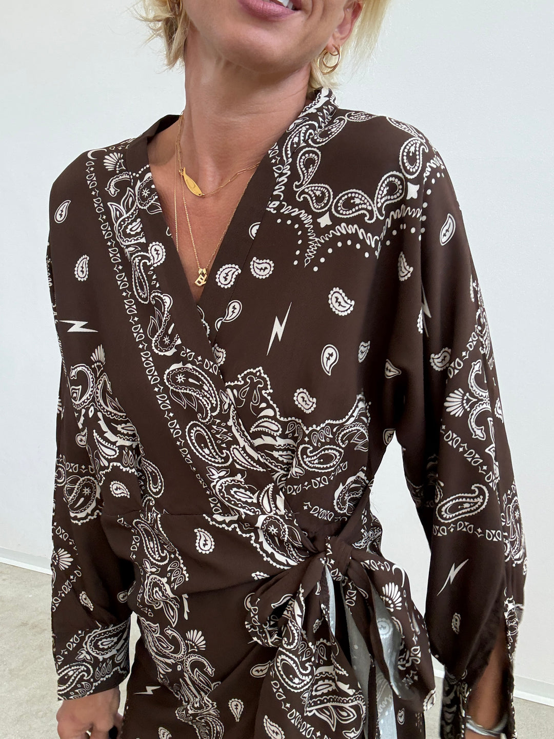 ABITO PORTAFOGLIO BANDANA CIOCCO