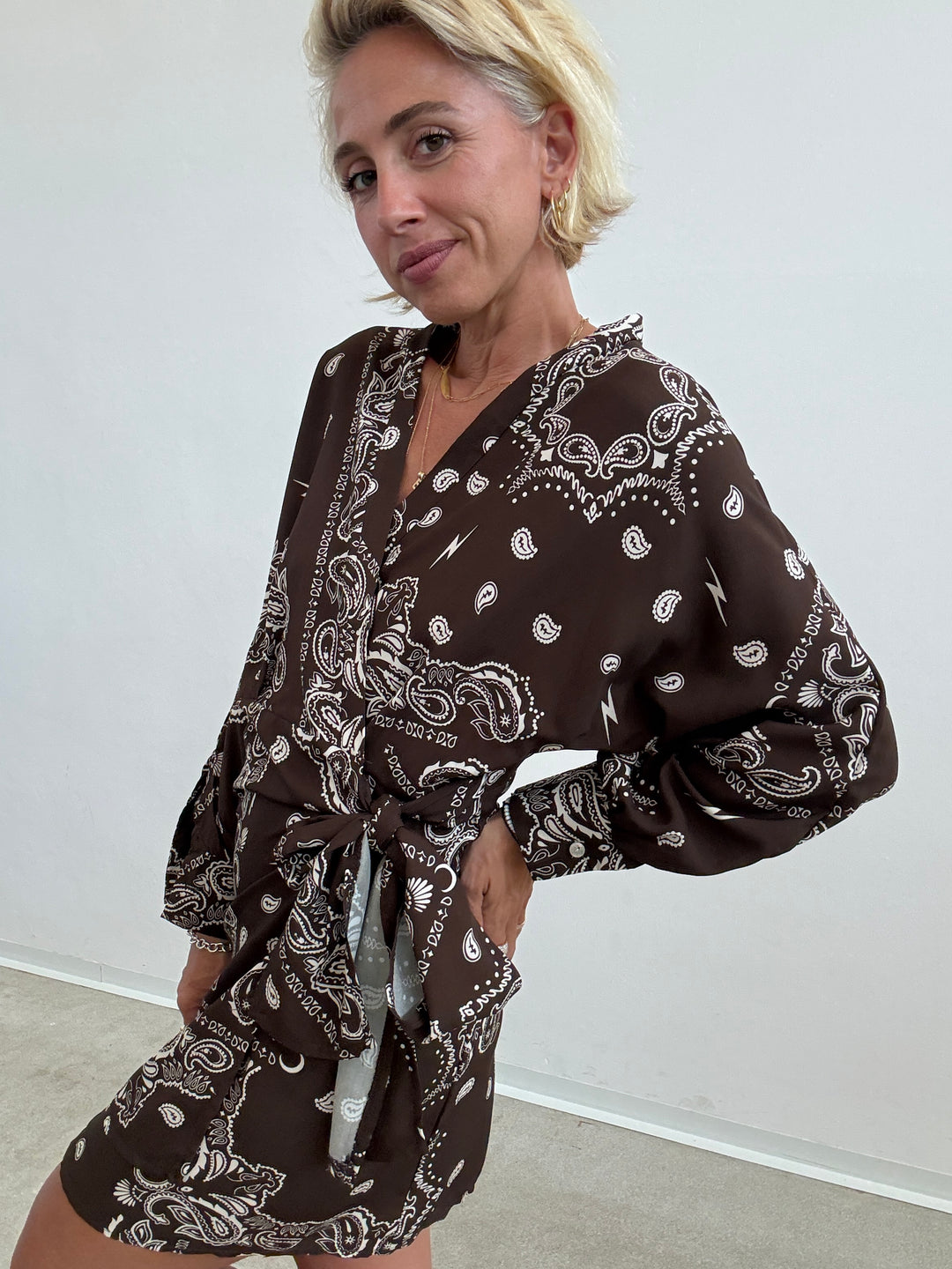 ABITO PORTAFOGLIO BANDANA CIOCCO