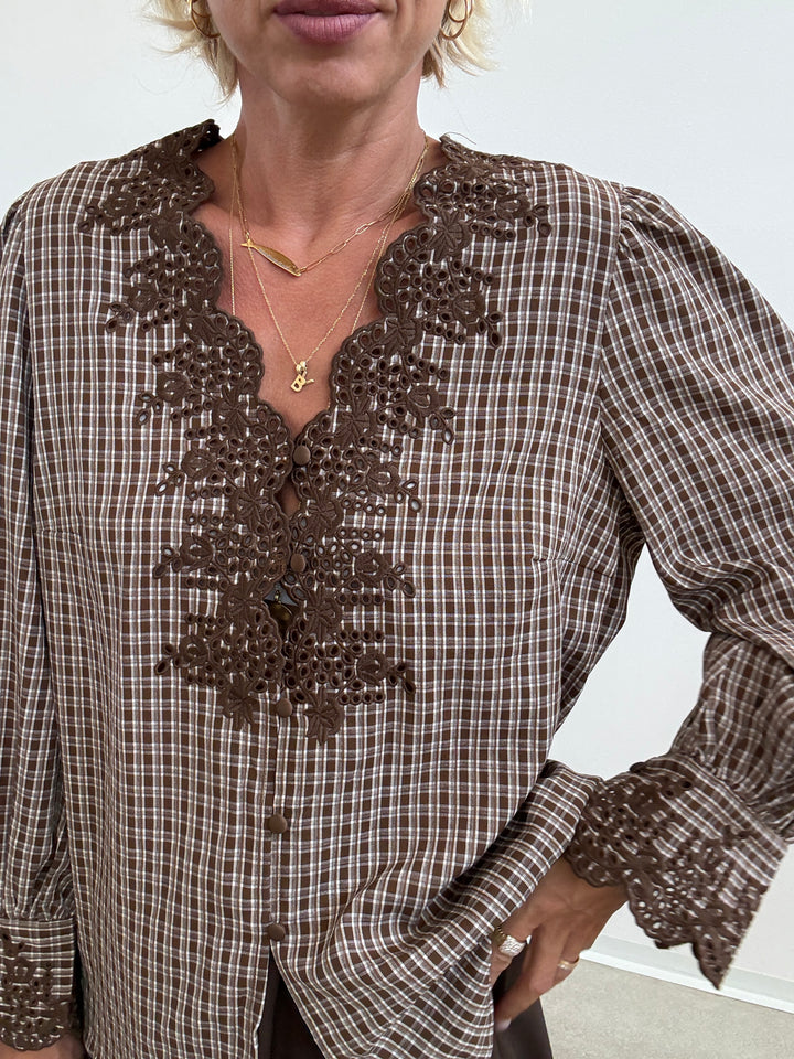 CAMICIA RICAMI CHECK CIOCCO/BIANCO