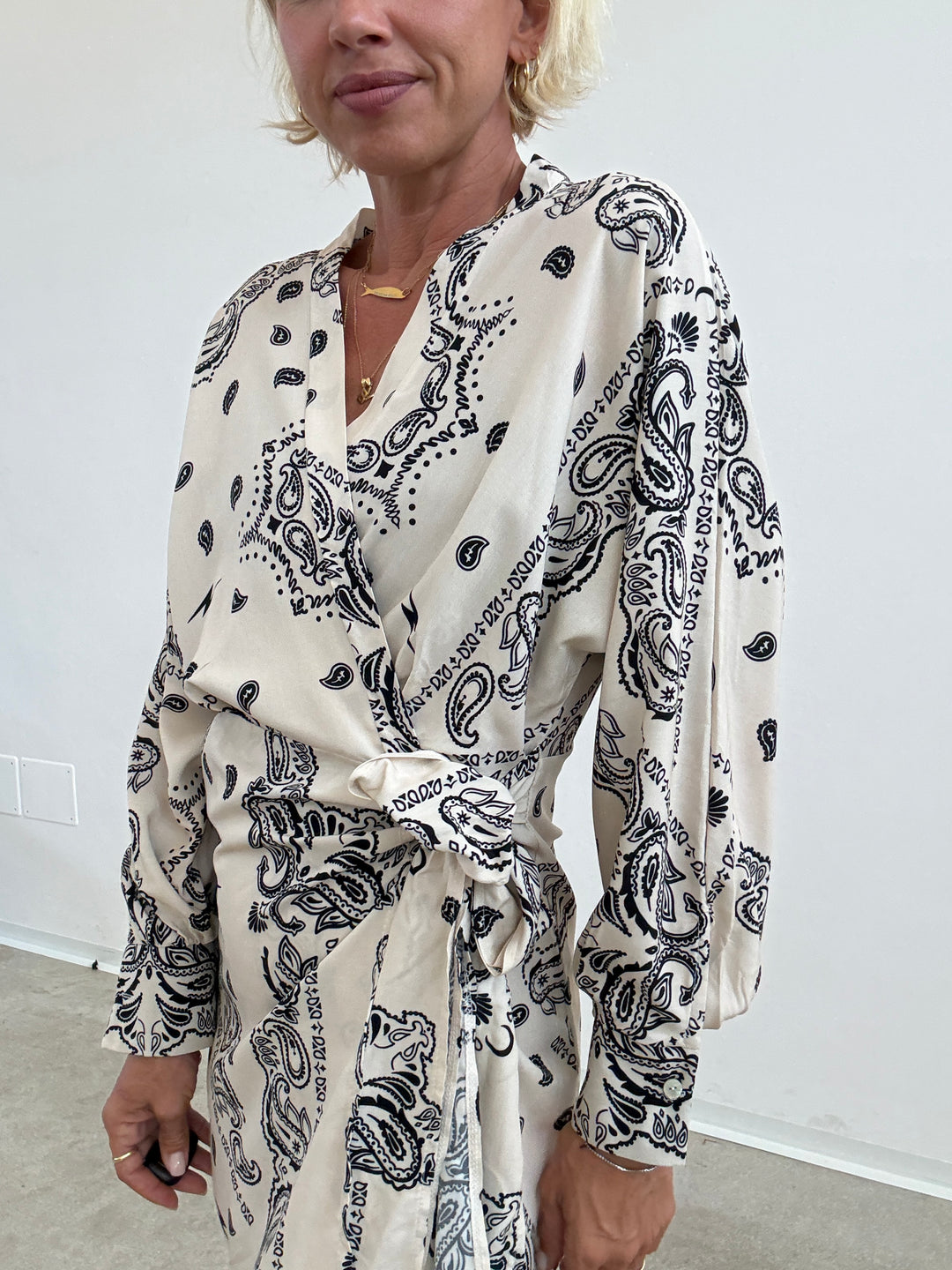 ABITO PORTAFOGLIO BANDANA PANNA
