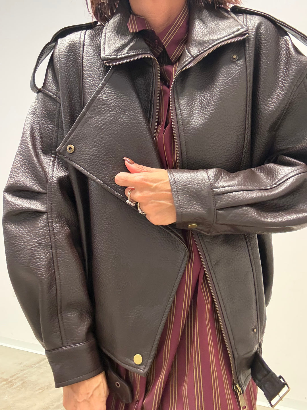 CHIODO BOMBER MARTELLATO CIOCCO