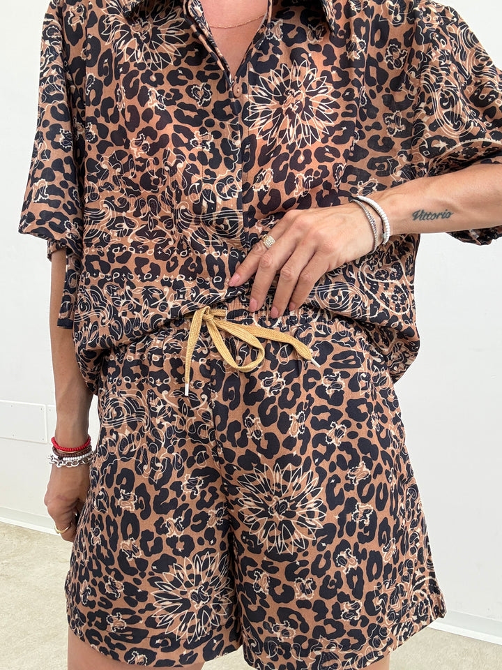 SET LEOPARD CAMEL