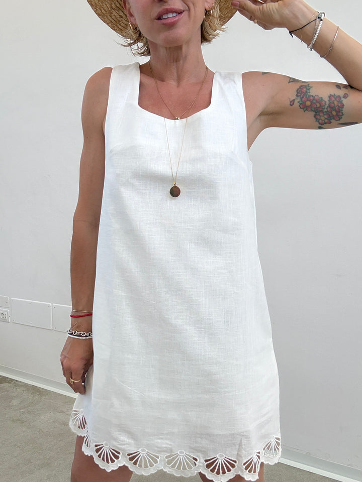 ABITO MERLETTO LINO BIANCO