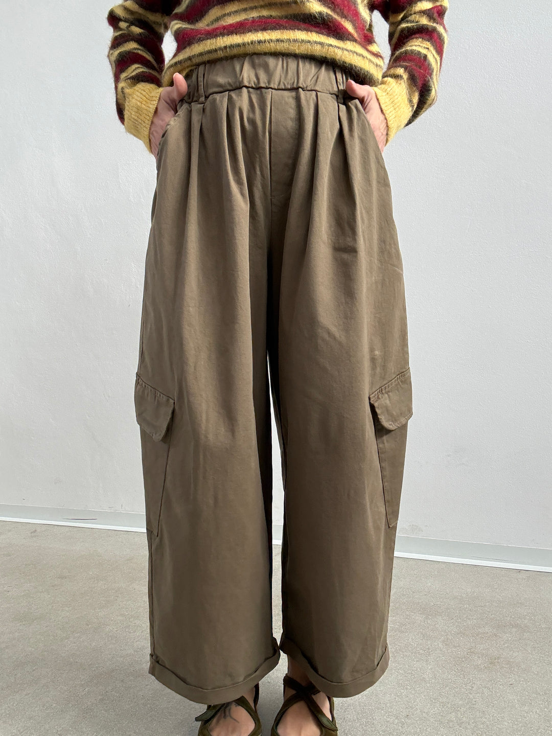 PANTALONE OLIMPIA CARGO VERDE MILI